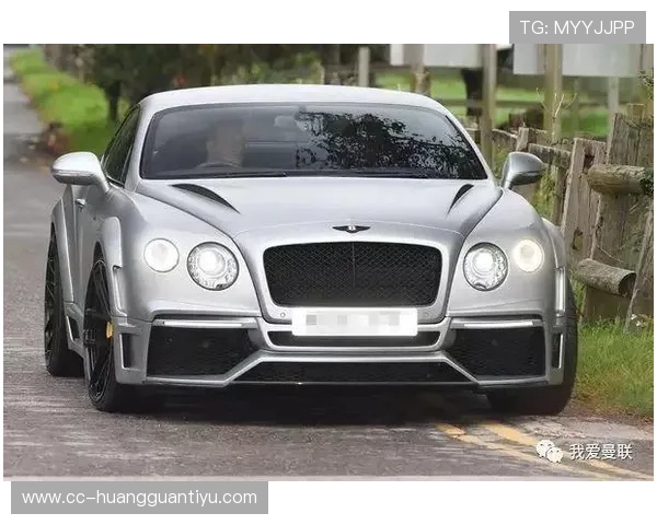 乔恩·琼斯训练完顺手买了辆法拉利，说是为了奖励自己今天没吃甜点