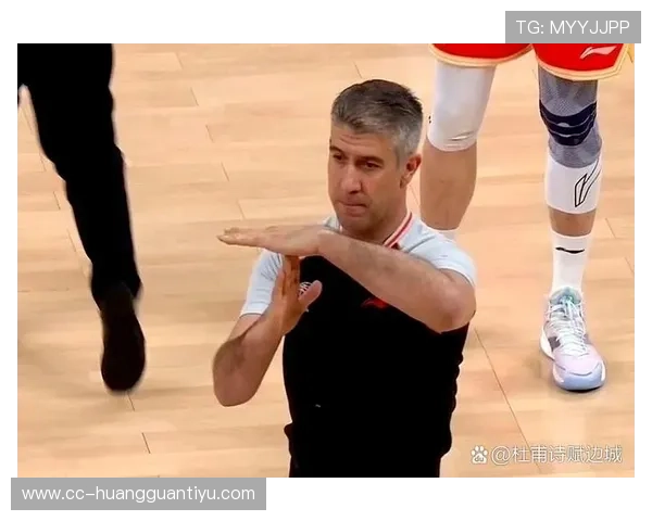 为什么裁判有时对犯规视而不见？有利进攻原则这样判罚